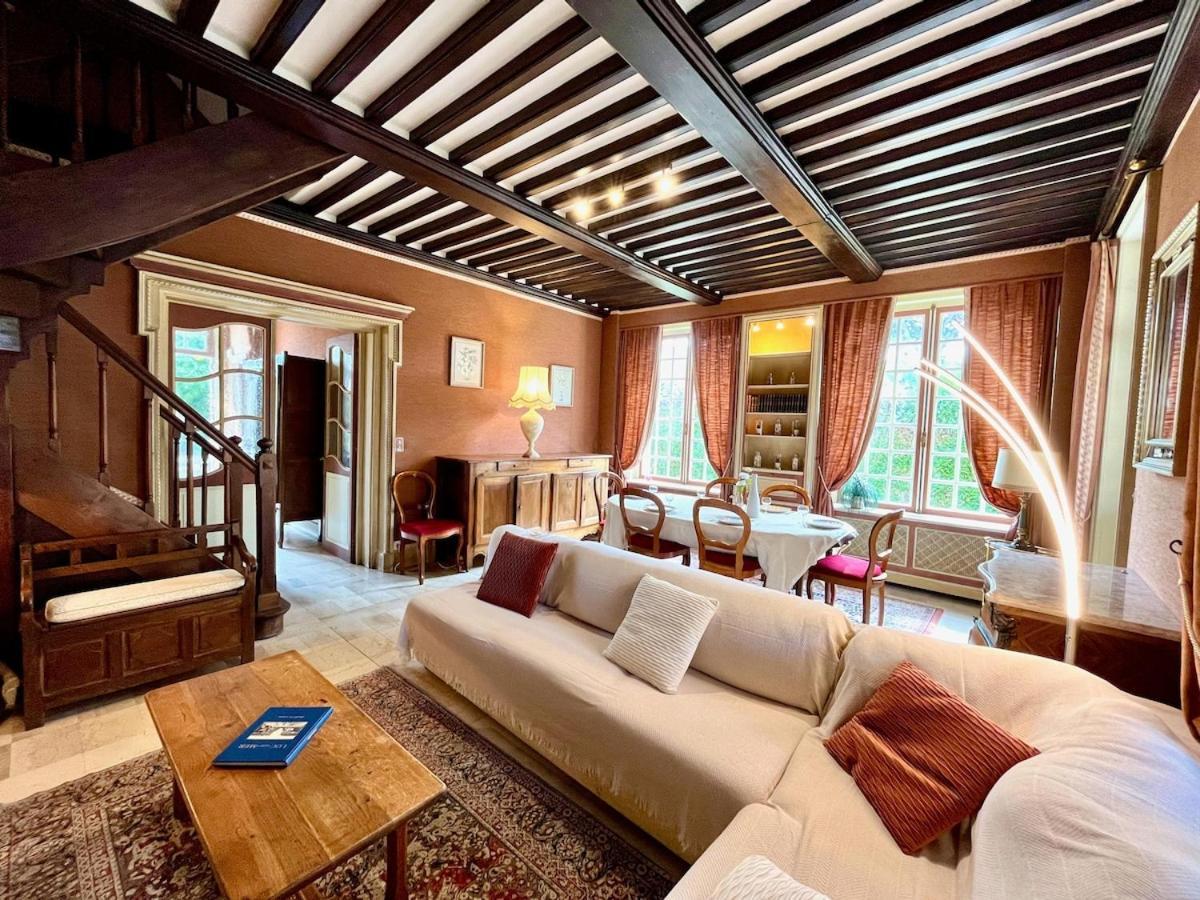 Belle Demeure Authentique, A Deux Pas De La Holiday home